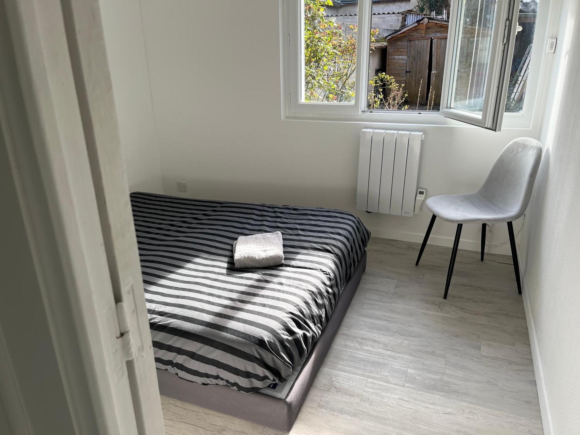 La Petite Dame De Apartment Maintenon